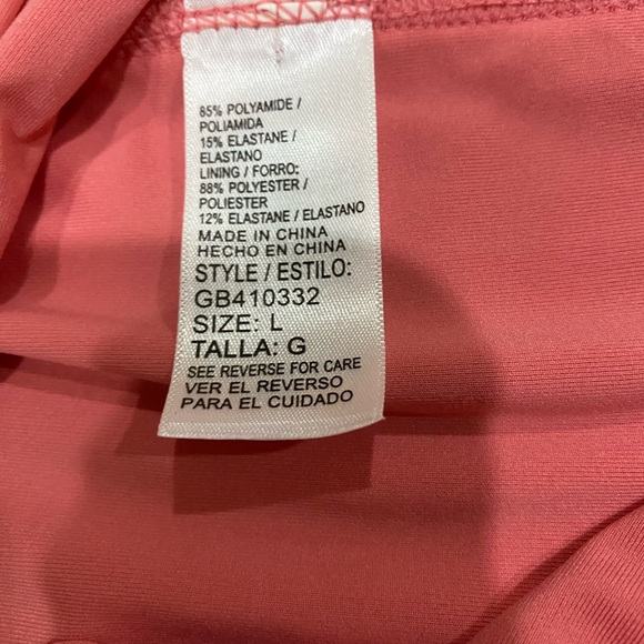 Coco Beech Tankini Top with Bottoms - Picture 9 of 12